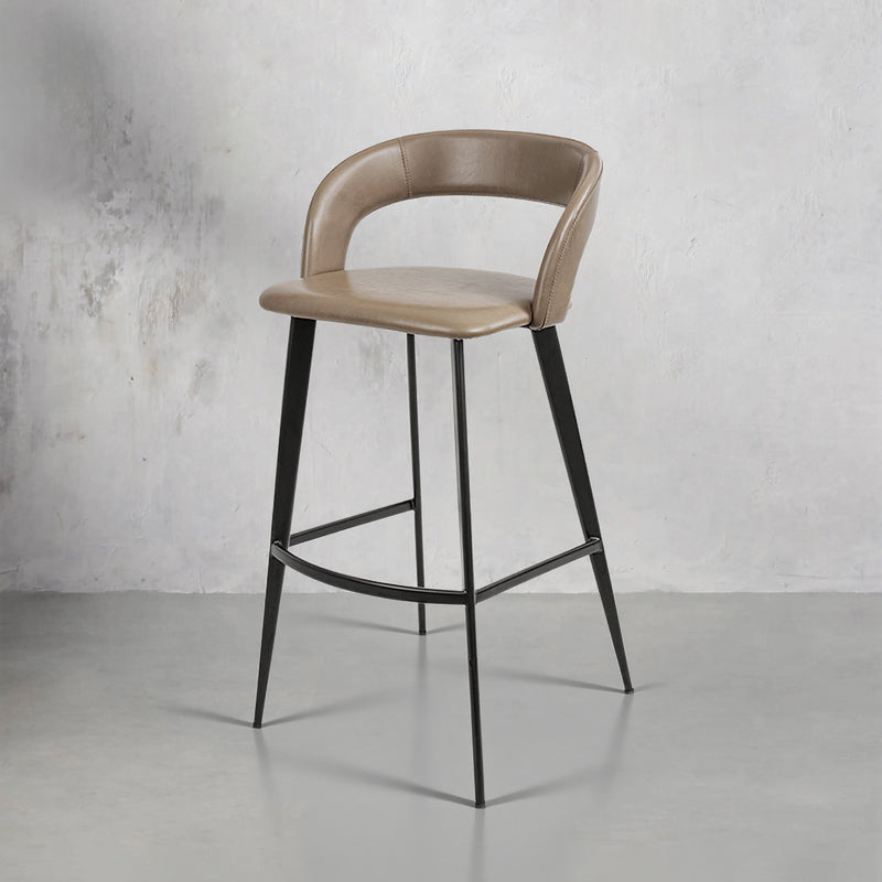 Plain-grain cowhide bar chair HD-7166 by Heduedmobel, showcasing a sleek design and natural leather texture.