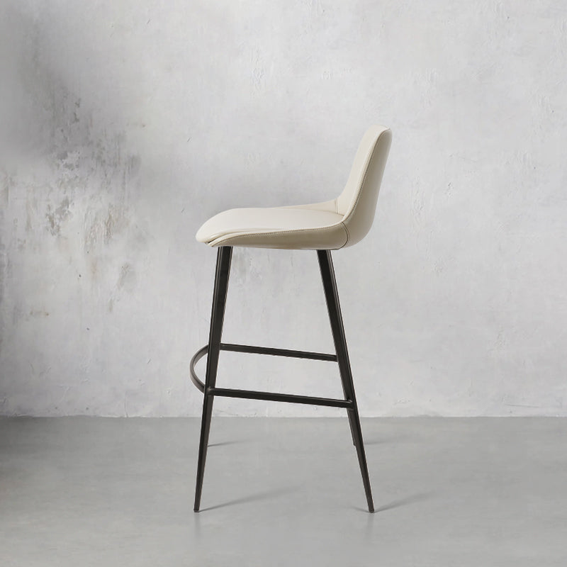 Heduedmobel Meirou PU leather bar chair HD-7525 with cushioned seat and backrest, modern design for kitchen or bar area.