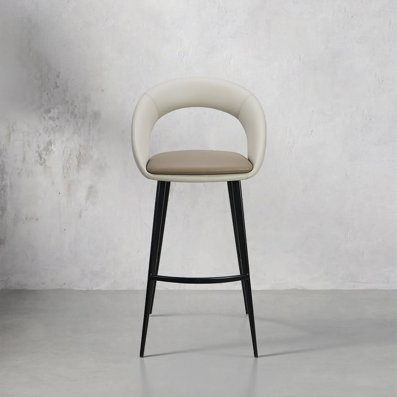Meirou PU Leather HD-7370 bar chair with sleek design and comfortable cushioning in a modern setting.