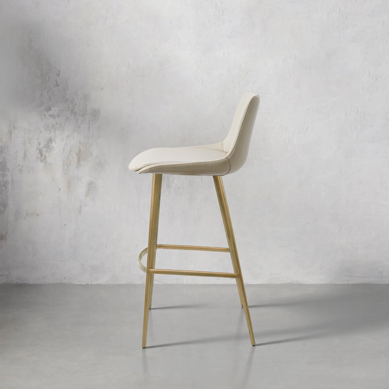 Heduedmobel Meirou PU leather HD-7720 bar chair with cushioned seat and modern design, shown from front view.