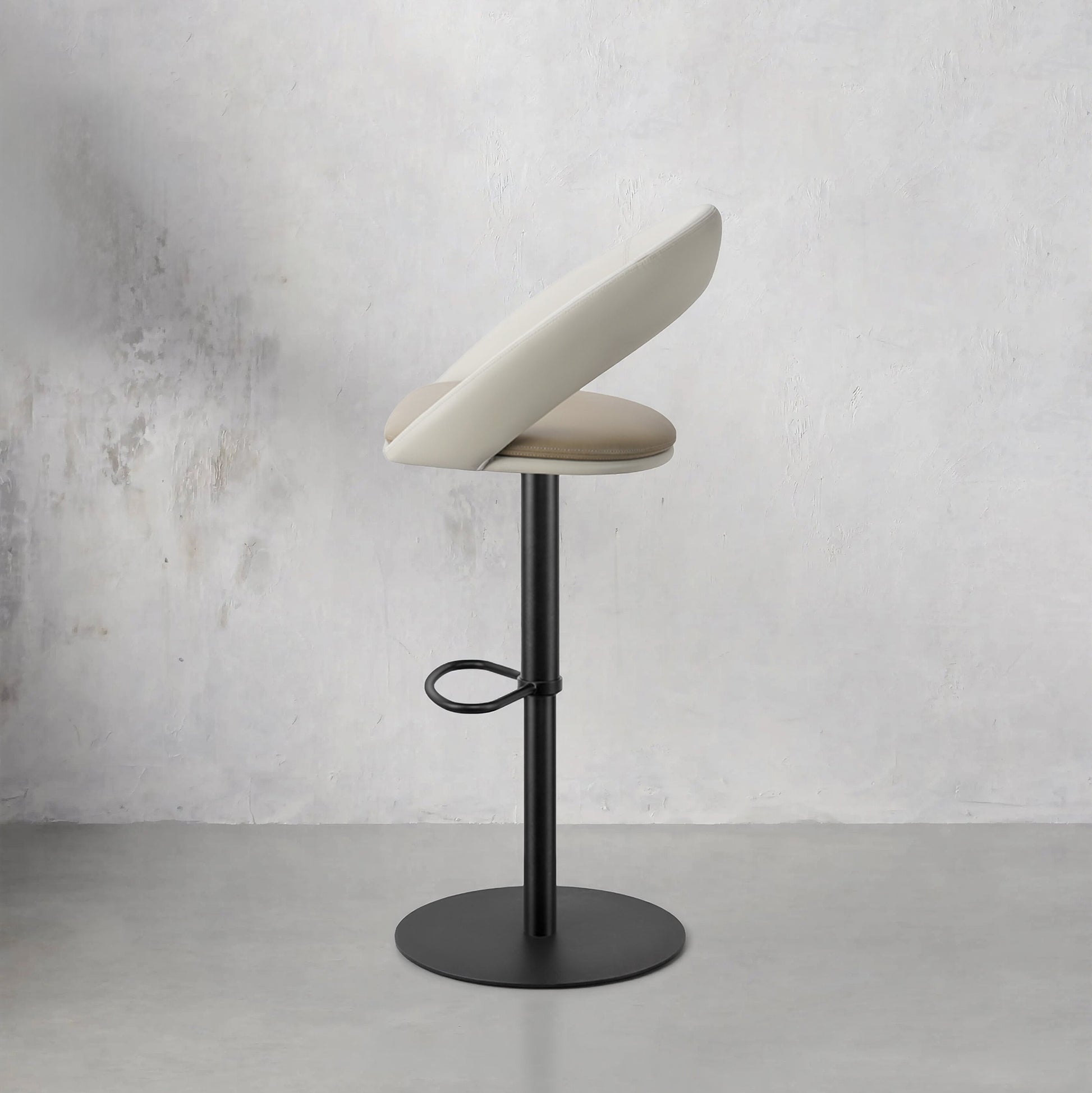 Meirou PU leather bar chair HD-7373 by Heduedmobel, featuring a sleek design and comfortable cushioning.