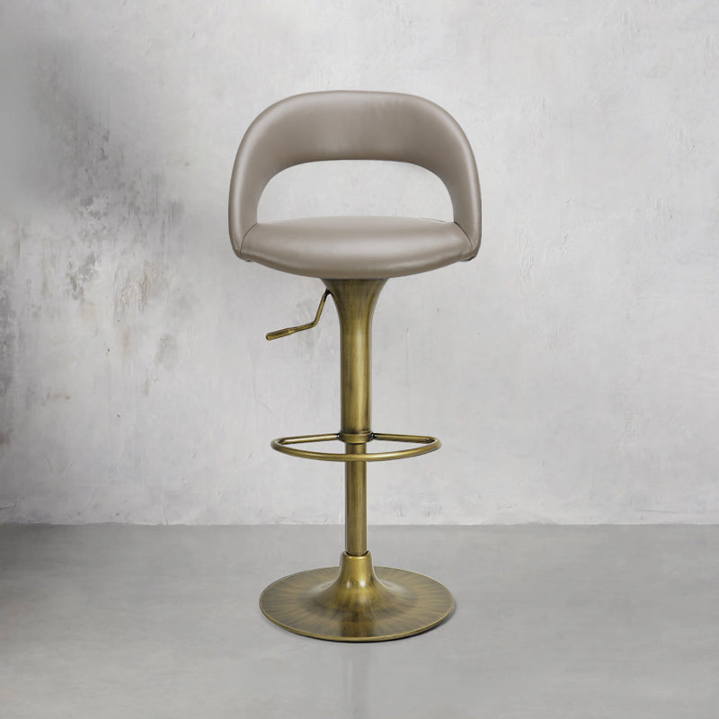 Plain-grain cowhide HD-7186 bar chair by Heduedmobel with sleek design and comfortable seating in a modern setting.