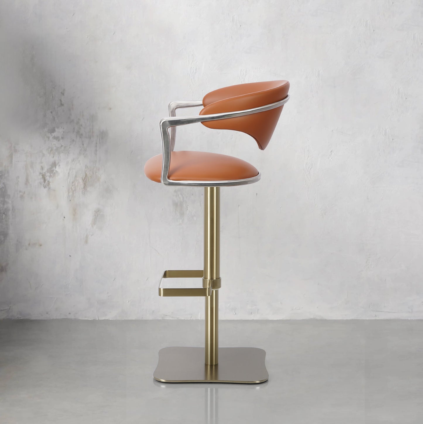 Meirou HD-7753 bar chair in plain-grain cowhide leather, featuring a sleek design and sturdy base.