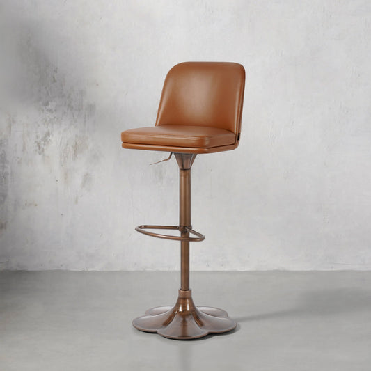 Plain-grain Cowhide Heduedmobel bar chair with a sleek design, featuring a sturdy frame and comfortable seating.
