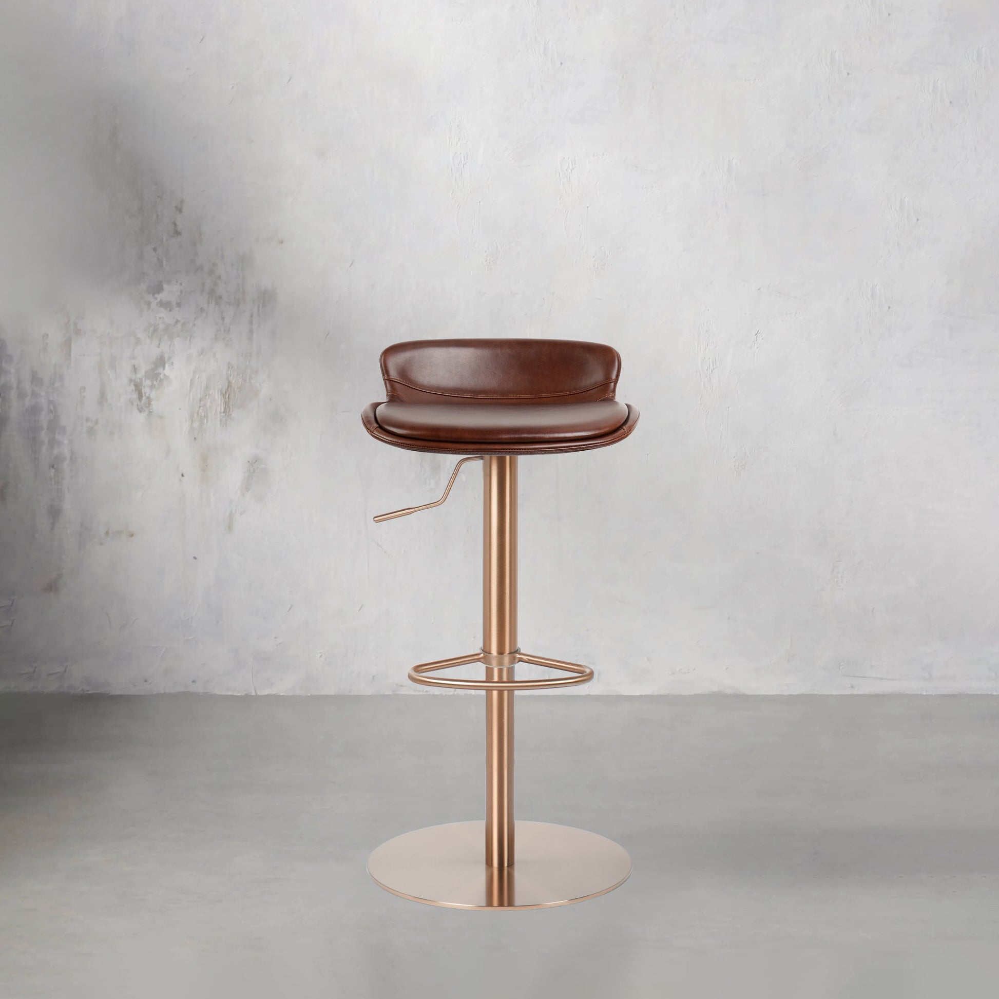 Oiled waxed cowhide bar chair HD-7526 with a sleek design and sturdy wooden legs, perfect for modern interiors.
