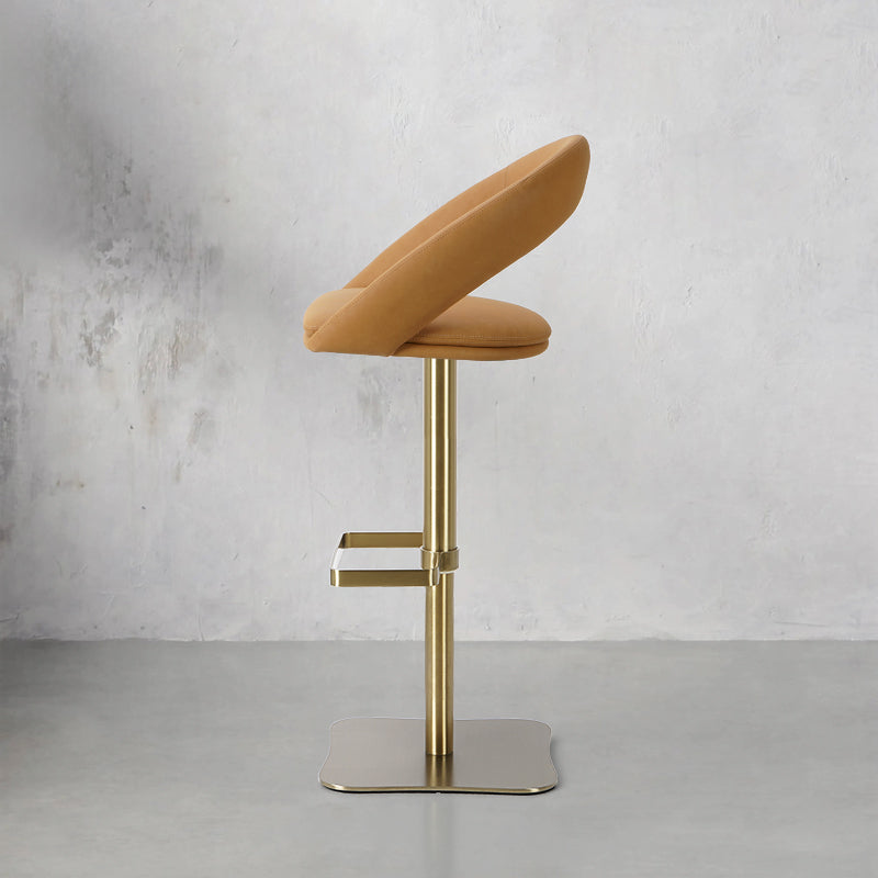 Meirou PU leather bar chair HD-7729 with a sleek design and comfortable seating in a modern setting.