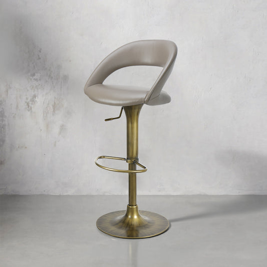 Plain-grain cowhide bar chair HD-7186 by Heduedmobel with a sleek design and sturdy legs in a neutral color.