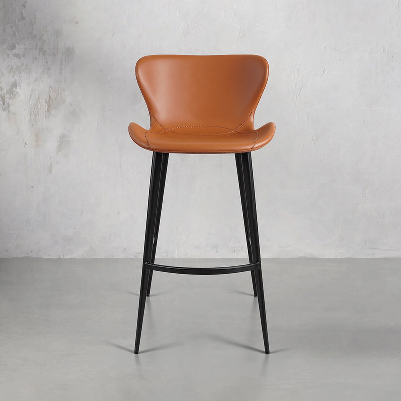 Heduedmobel Meirou PU leather bar chair with modern design and cushioned seat, shown in a stylish indoor setting