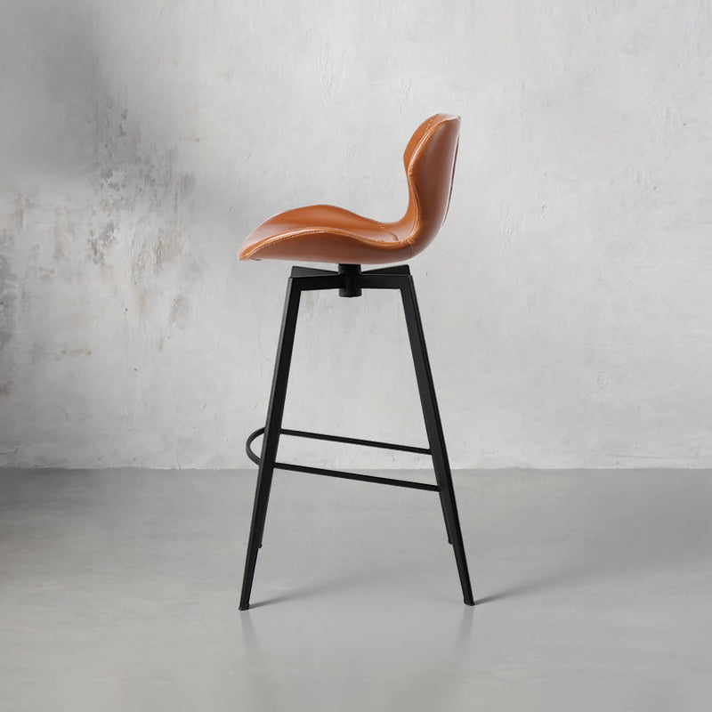 Heduen Möbel HD-7112 bar chair in Crazy Horse PU leather, showcasing sleek design and comfortable seating.