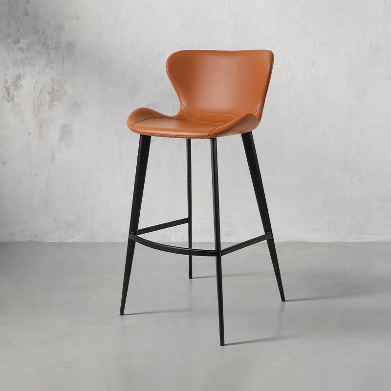 Heduedmobel Meirou PU leather bar chair HD-7181 with sleek design and black upholstery, suitable for modern bar or kitchen spaces.