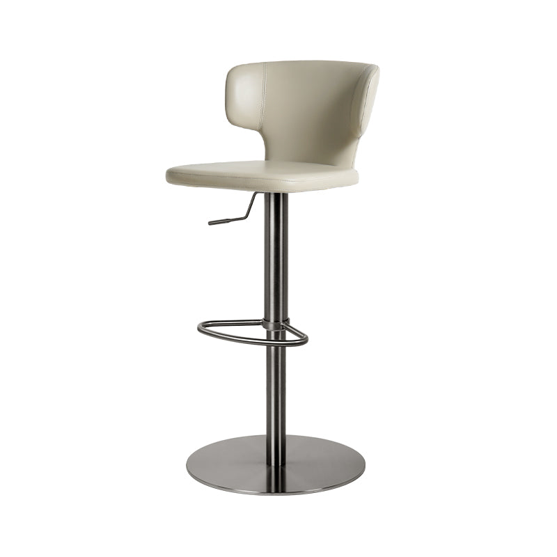 Plain-grain cowhide HD-7556 bar chair by Heduedmobel with a sleek wooden frame and cushioned seat, suited for modern bar settings.