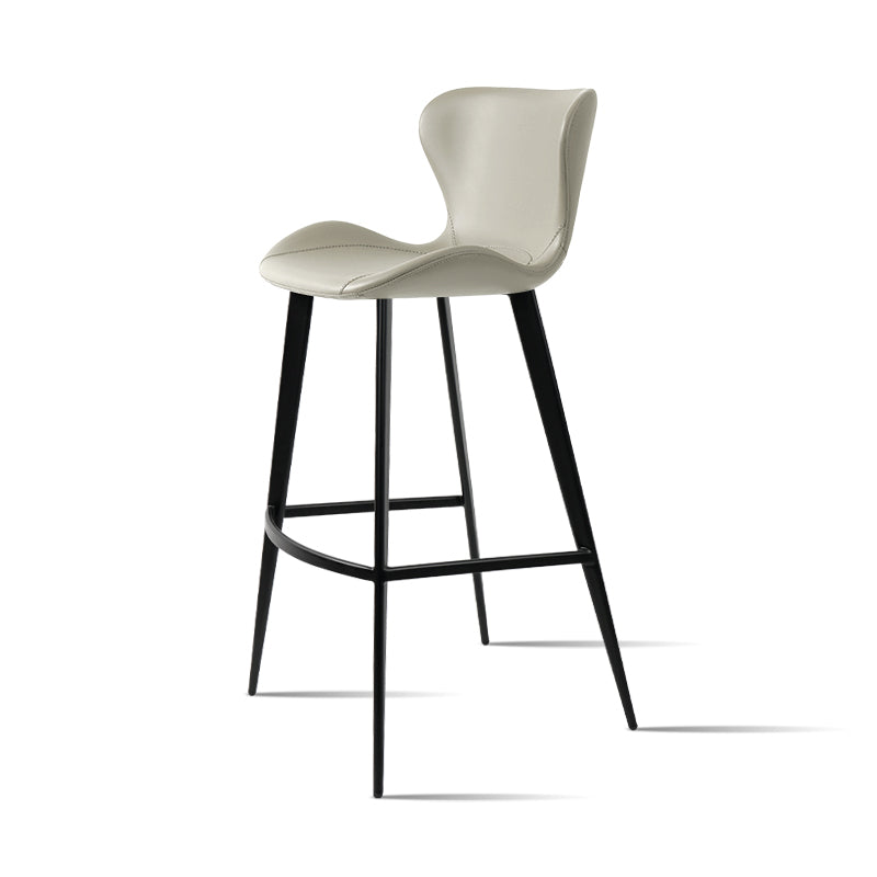 Heduedmobel Meirou PU Leather HD-7181 bar chair with modern design and cushioned seat, shown in a stylish setting.